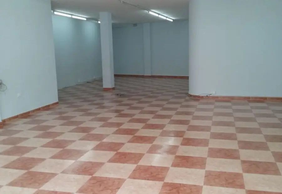 Alquiler Local Comercial Centro - Altagracia, Manzanares en Manzanares