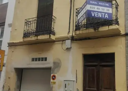 Casa para reformar próxima al centro en Puertollano