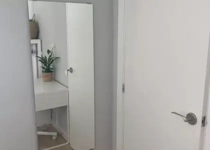 Habitación en piso compartido de 4 habitaciones en Alicante - Solo mujeres profesionales en Alicante (Alacant)