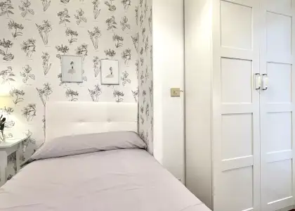 Habitación en piso compartido de 5 dormitorios en alquiler en Castaños, con todos los gastos incluidos en Bilbao