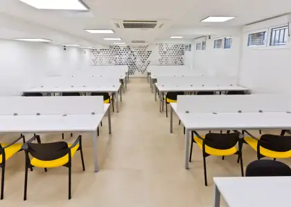 Habitación en piso compartido en alquiler en Ensanche-Zabalgunea, Pamplona, perfecta para estudiantes. en Pamplona