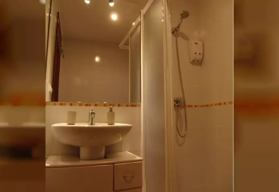 Habitación en piso compartido en Granada en Granada