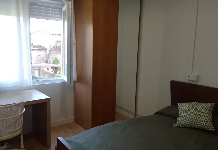 Habitación en piso compartido en Oviedo en Oviedo