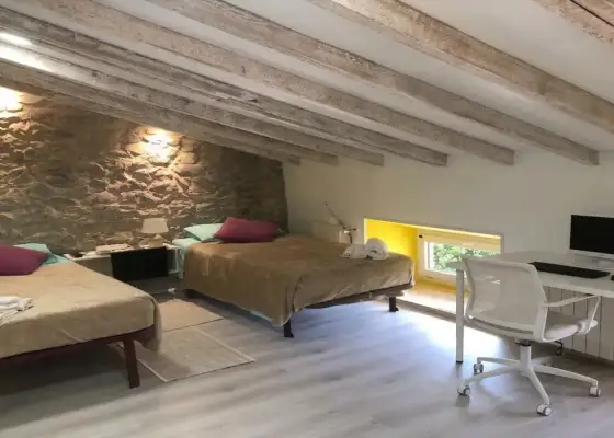Habitación en un apartamento compartido de 1 dormitorio en alquiler en Santa Cruz de Bezana. en Santander