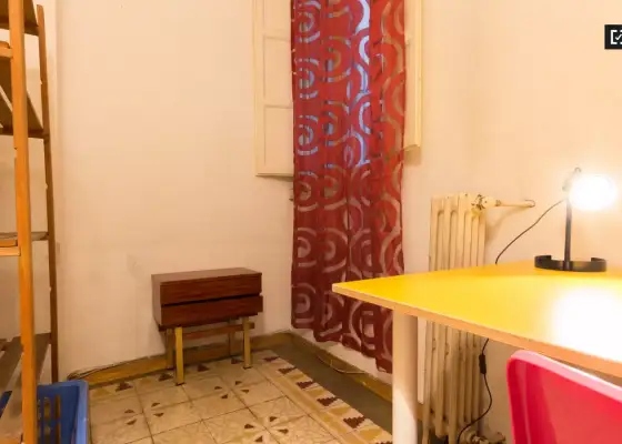 Habitación en un piso compartido de 7 habitaciones en alquiler en Gaztambide para estudiantes. en Madrid