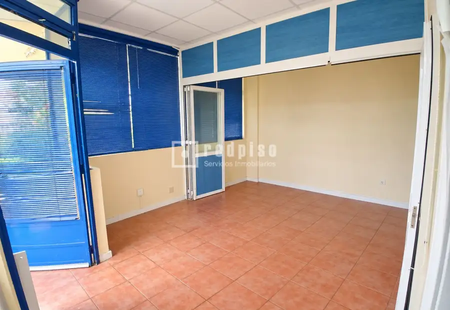 Local comercial en venta en Alovera, Guadalajara en Alovera