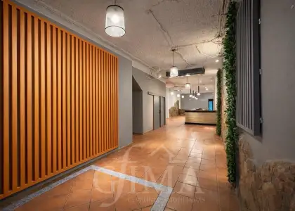 Local comercial en zona céntrica, amplio y con patio en Tomelloso