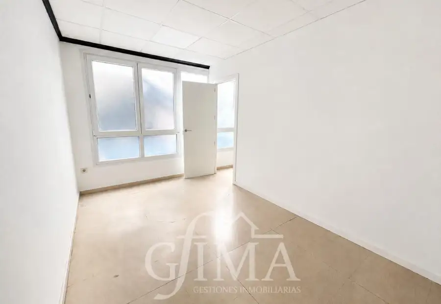 Local en venta junto a la Plaza de España de Tomelloso en Tomelloso
