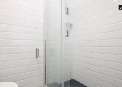 Luminosa habitación con calefacción en apartamento de 4 dormitorios, Carabanchel en Madrid