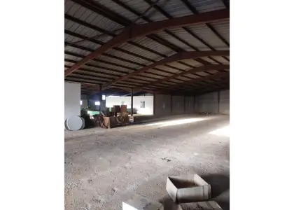 Nave comercial en venta en Picón en Picón