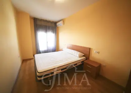 Piso en venta con dos dormitorios y plaza de garaje en Argamasilla de Alba