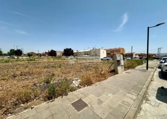 Terrenos en venta en Marchamalo - Centro Ciudad, 27.000 €, 106 m2, ref. 663204