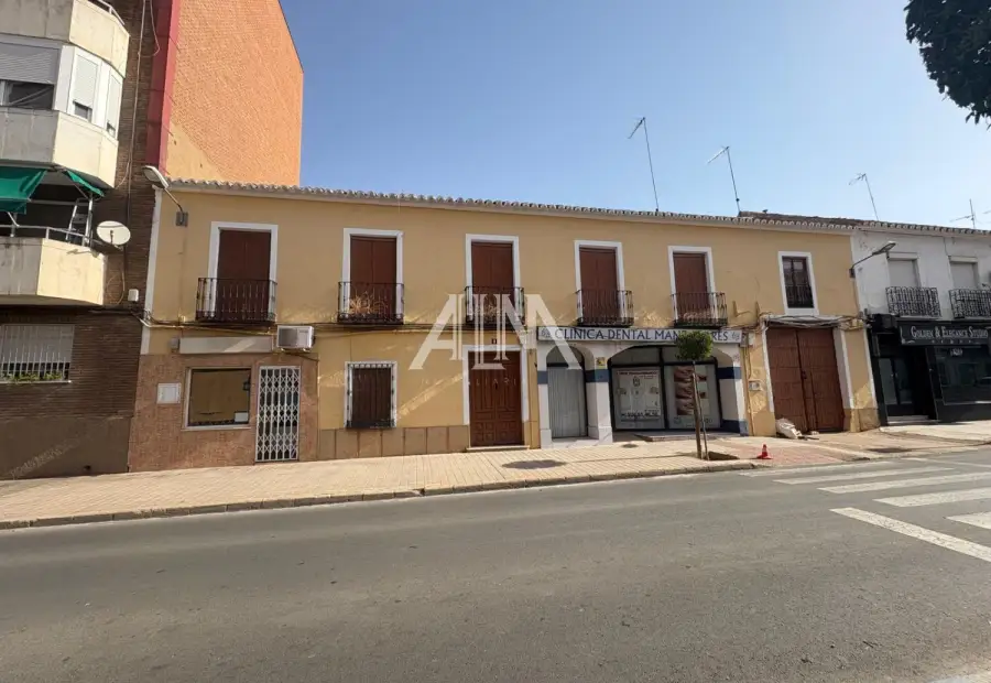 Venta Casa Centro - Altagracia, Manzanares en Manzanares