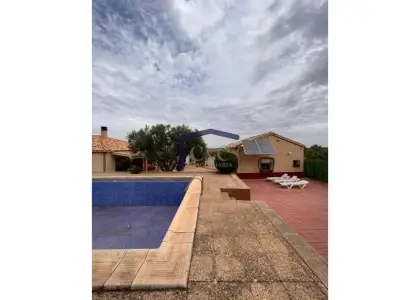 venta de casa en Manzanares, Carretera del moral en Manzanares